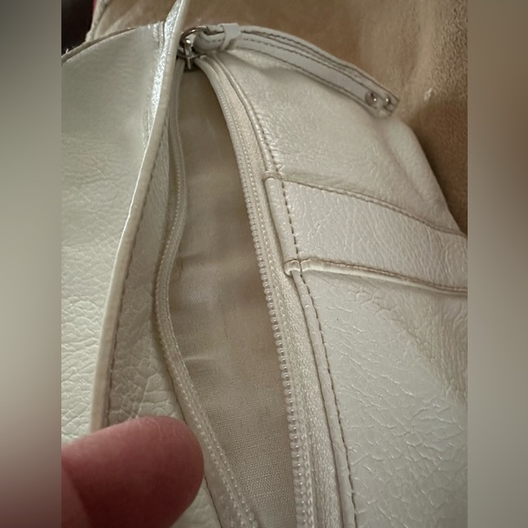 Trevino Leather Crossbody Bag - Picture 3 of 4